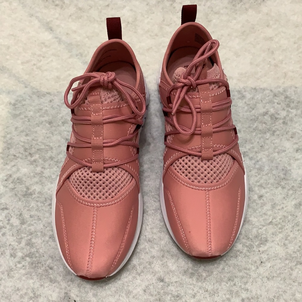 New Fabletics Brookstone Performance Sneaker - image 3